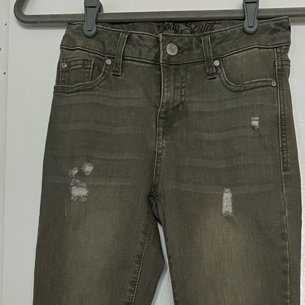 Body sculpt mid rise ankle skinny jeans
